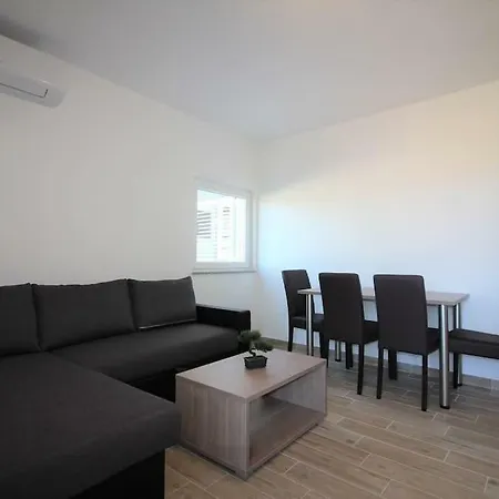 Pamela Apartment
