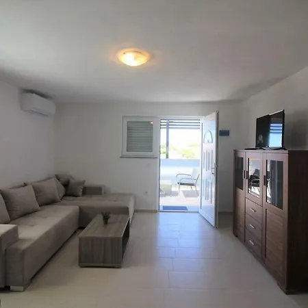 Pamela Apartment