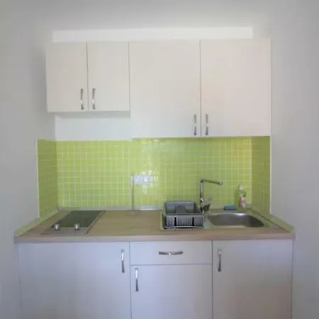 Pamela Apartment Vir