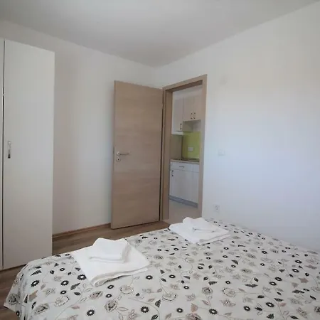 Pamela Apartment Vir